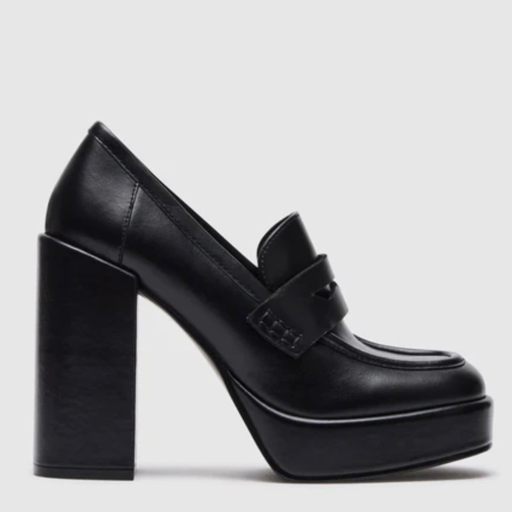Platform heels NEW Steve Madden Ashe